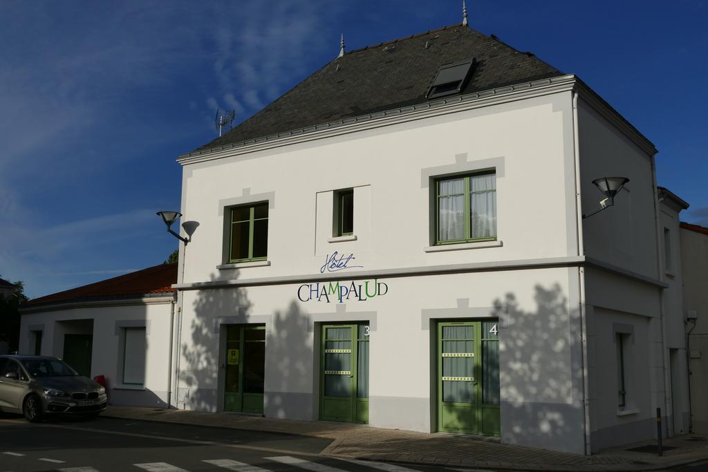 Logis Hotels Le Champalud Restaurant La Citadelle Oree-d'Anjou Exteriér fotografie