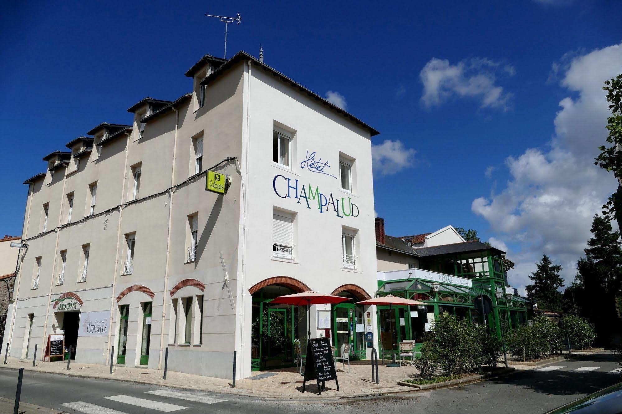 Logis Hotels Le Champalud Restaurant La Citadelle Oree-d'Anjou Exteriér fotografie